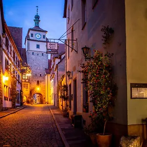 Hotel Gaestehaus Am Weissen Turm